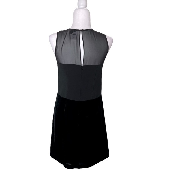 Ann Taylor Sleeveless Cocktail Dress in Black Color Size 2 - Picture 3 of 11